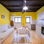 Petit Coeur Dans L' Ancien Village - Happy Appartement Brovello-Carpugnino