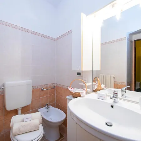 Апартаменты Petit Coeur Dans L' Ancien Village - Happy Brovello-Carpugnino