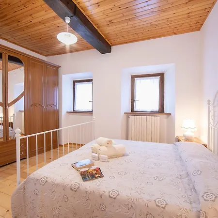 Petit Coeur Dans L' Ancien Village In Brovello - Happy Rentals *