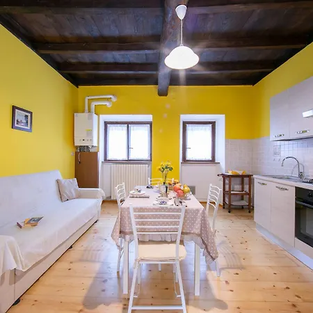 Petit Coeur Dans L' Ancien Village - Happy Apartamento Brovello-Carpugnino